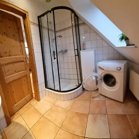 Haus Einfeld - Kleine Ruhige * Neumuenster